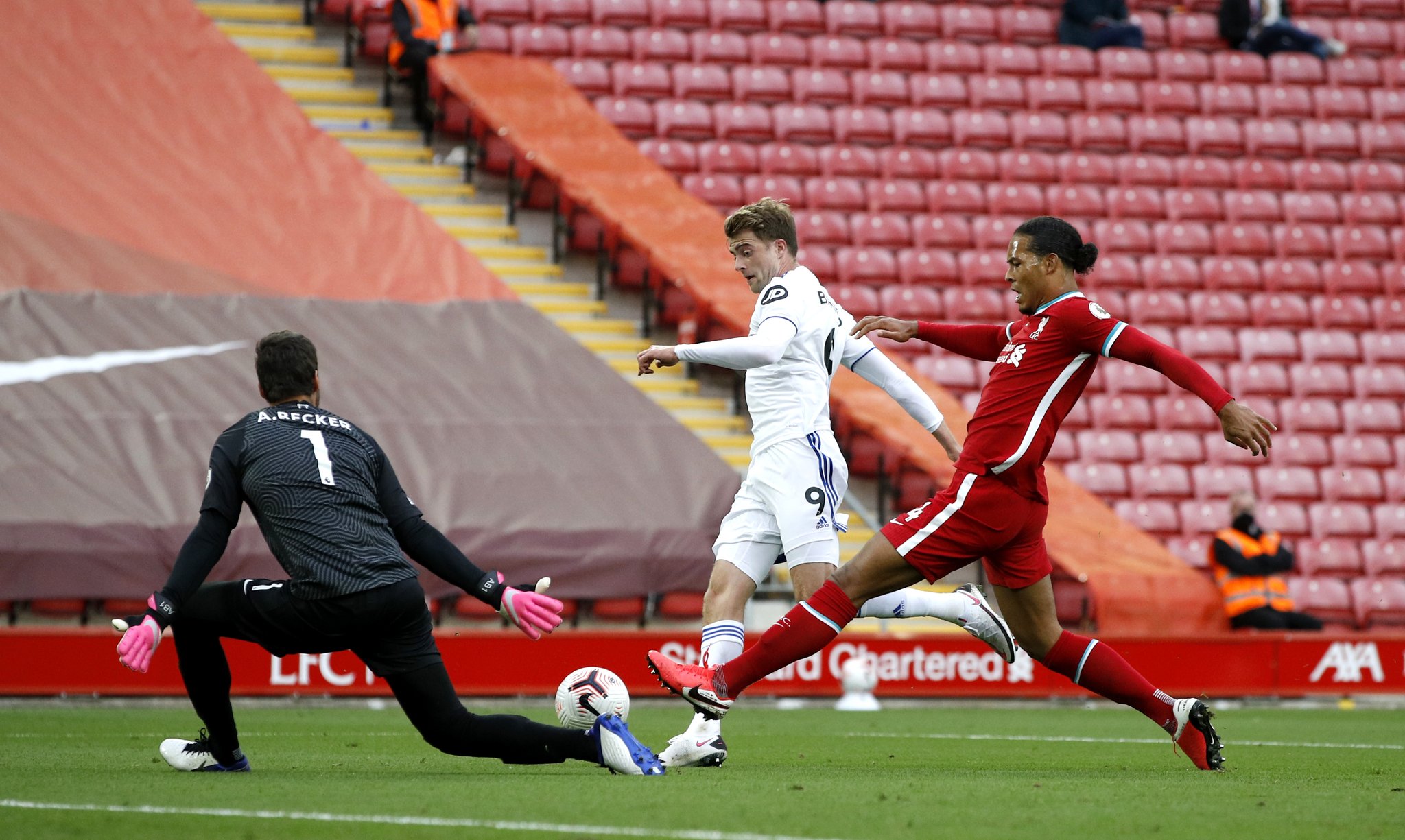 无数年轻球 无数年轻球