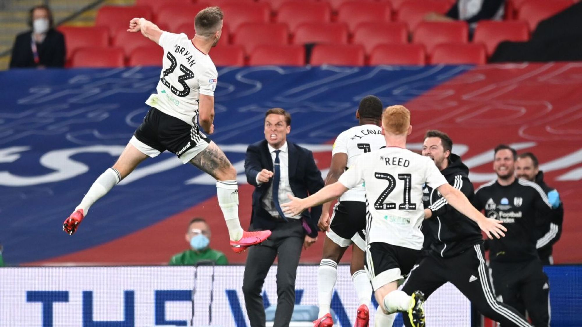 法尔考几乎 法尔考几乎